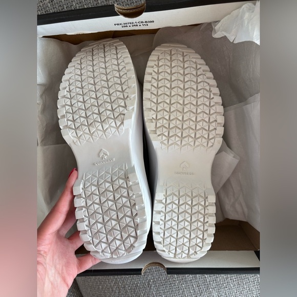 BNWT Converse Chuck Taylor All Star Lugged 2.0 – Unisex Size 8.5 Women / 6.5 Men - Picture 11 of 13